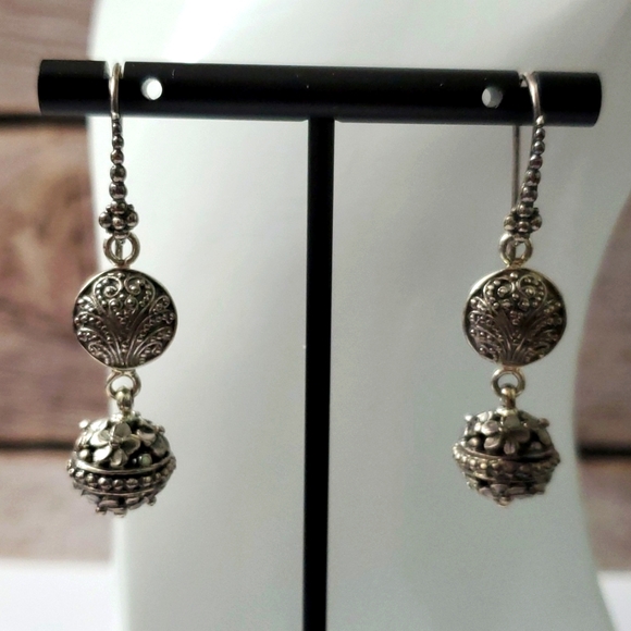Sterling Silver 925 Artistic Oxidized Bead SARDA Earrings - Picture 6 of 6